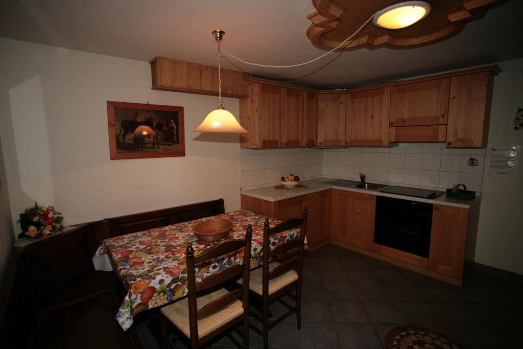 Villetta Panorama Apartment Canazei Phòng bức ảnh