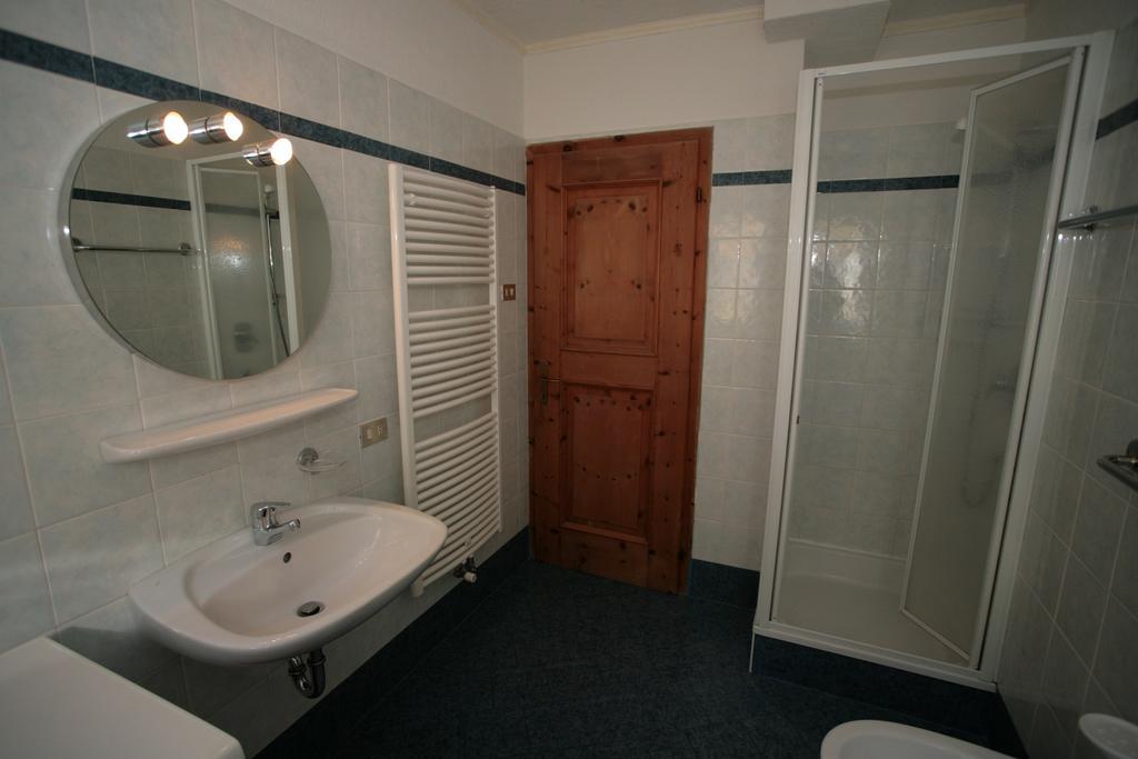 Villetta Panorama Apartment Canazei Phòng bức ảnh